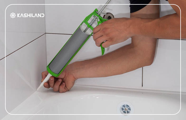 نوع چسبی که برای مهار نشتی انتخاب میکنید، باید با شدت نشتی، متریال سطح و شرایط محیطی سازگار باشد.