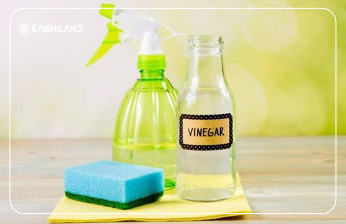 سرکه سفید یکی از بهترین مواد شوینده‌ی خانگی برای تمیز کردن سرامیک است.